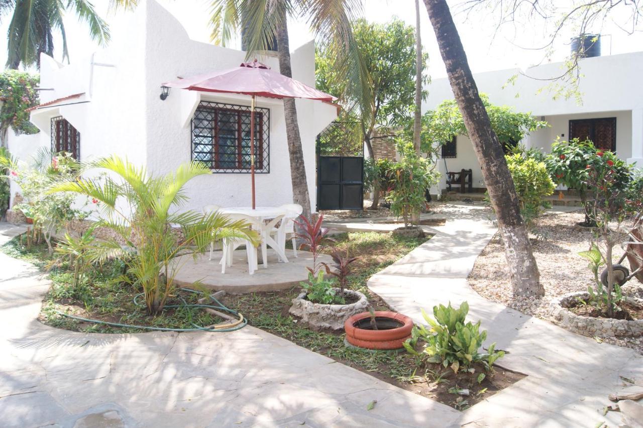 Luciano & Grace Apartments Watamu Kültér fotó