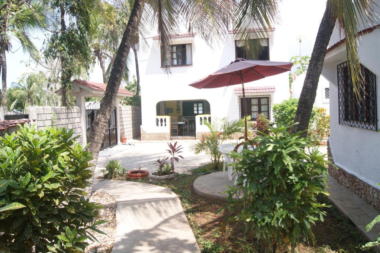 Luciano & Grace Apartments Watamu Kültér fotó